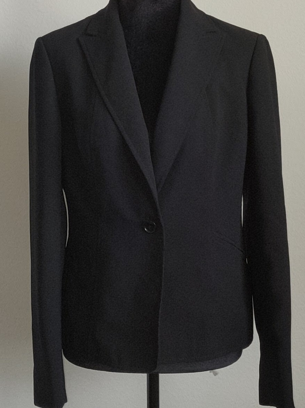 Jones Wear Black Single-Button Tailored Blazer